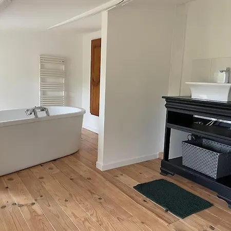 Spacieux 290m2, Ext, Billard Et Babyfoot. Nyaraló *